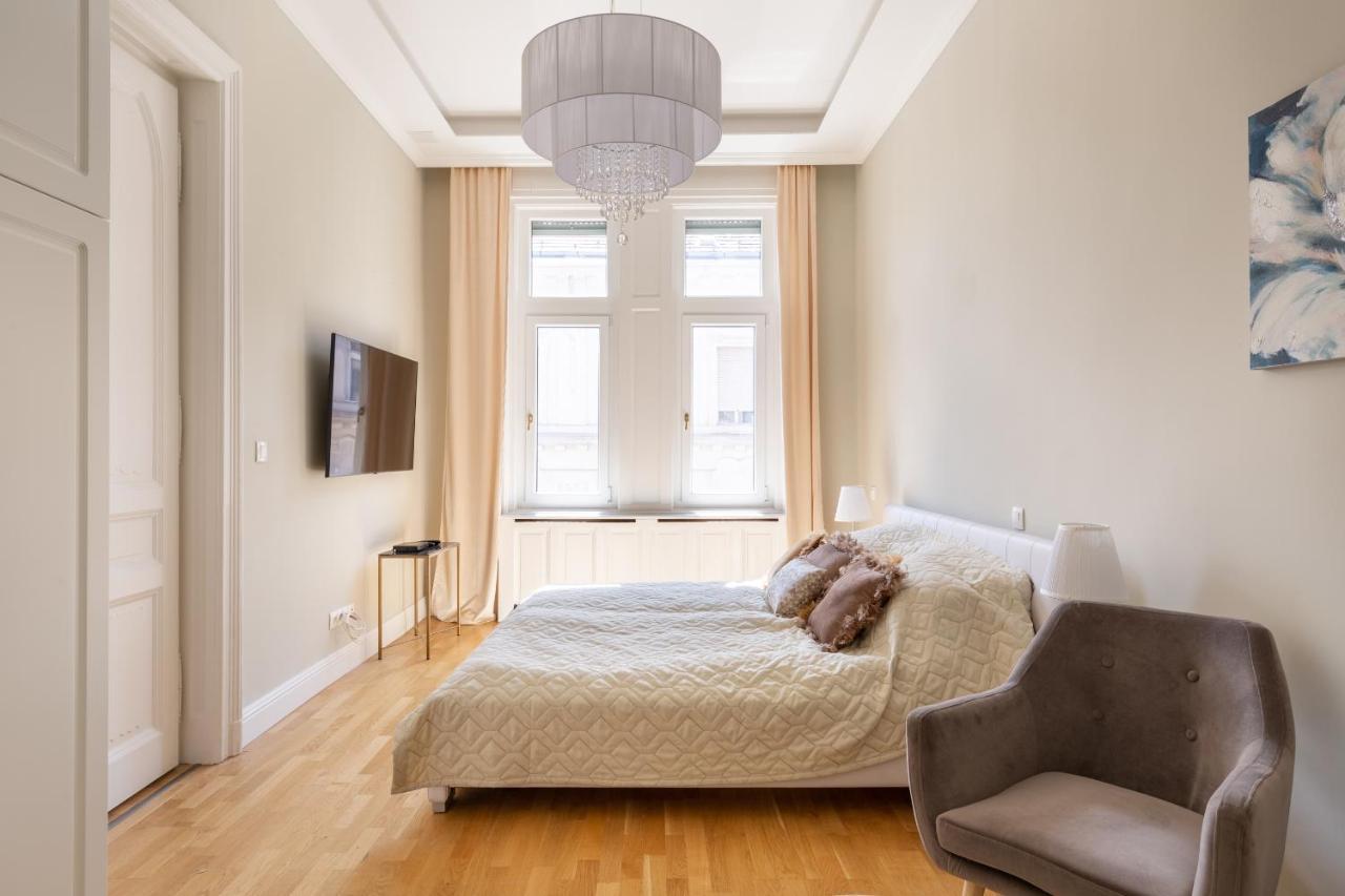 Designer Luxury Home In The Jewish Quarter Budapešť Exteriér fotografie